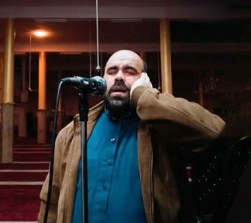 وكأنه النداء الاخير